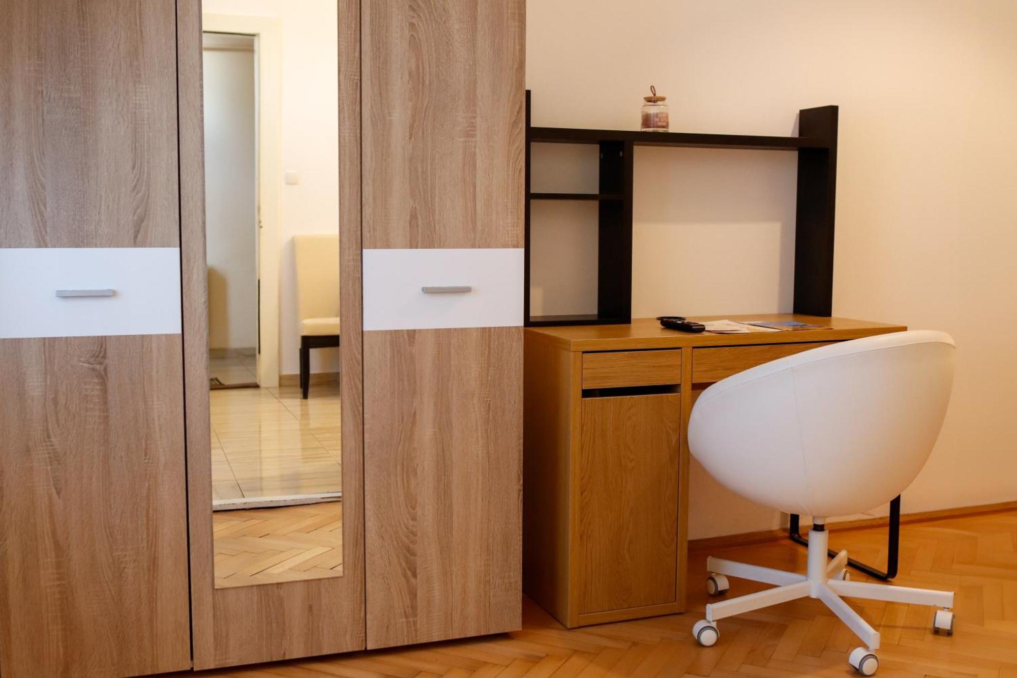 טימישוארה Neuhausz Residenz Ultra-Central Apartment מראה חיצוני תמונה